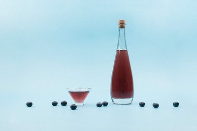 清拾光 酒光流轉(zhuǎn)中的靜默詩(shī)意